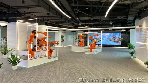 案例展示 仙工智能助力錢江機(jī)器人，將智能工廠裝進(jìn)展廳——展覽展柜的設(shè)計與上門安裝